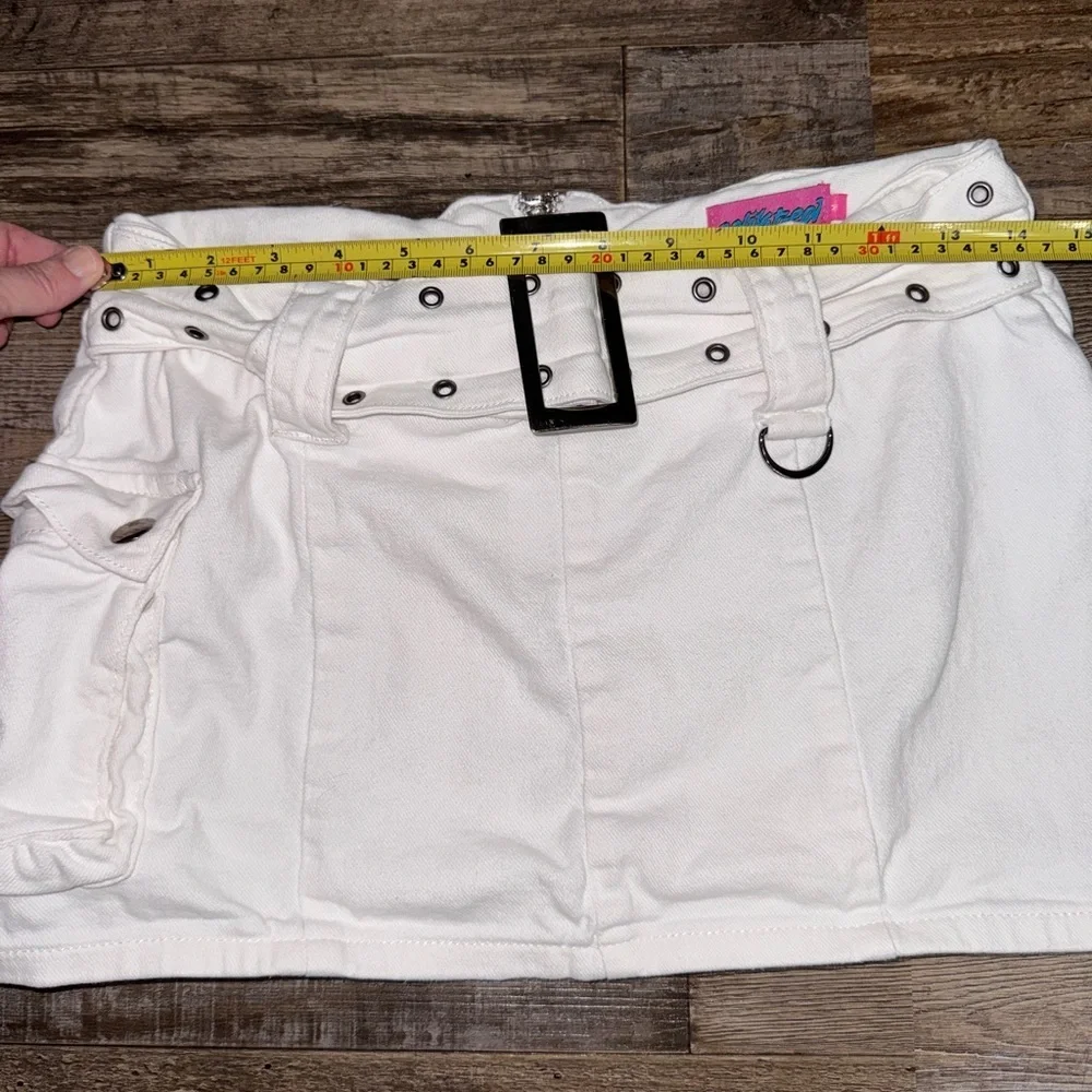 Edikted White Cargo Mini Skirt Belted Y2K Utility Skirt Women’s Medium